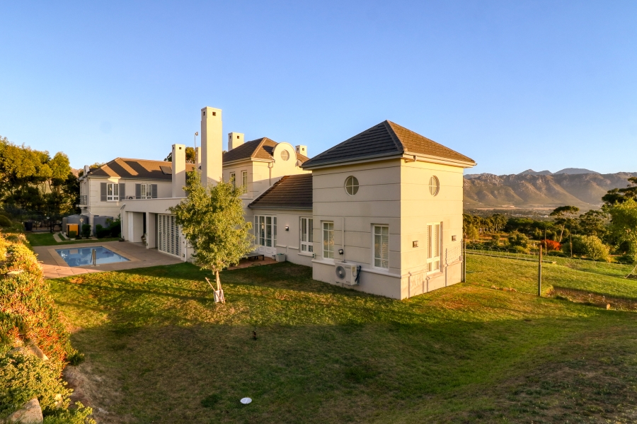 5 Bedroom Property for Sale in Somerset West Rural Western Cape